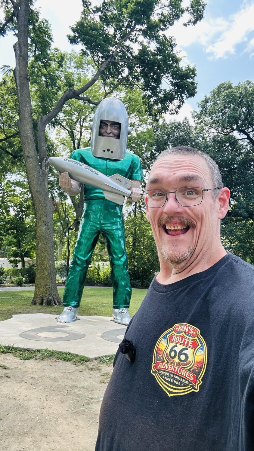 Ken posing with the Gemini Giant in Wilmington, Illinois